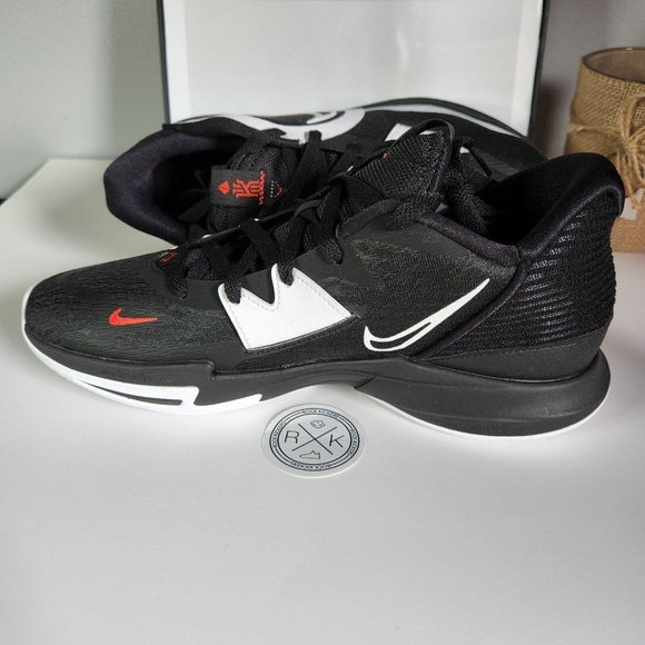 Nike Kyrie Low 5 Bred Dominoes Shoes Sneakers DJ6012-001 Men’s Size 10.5 main image 4